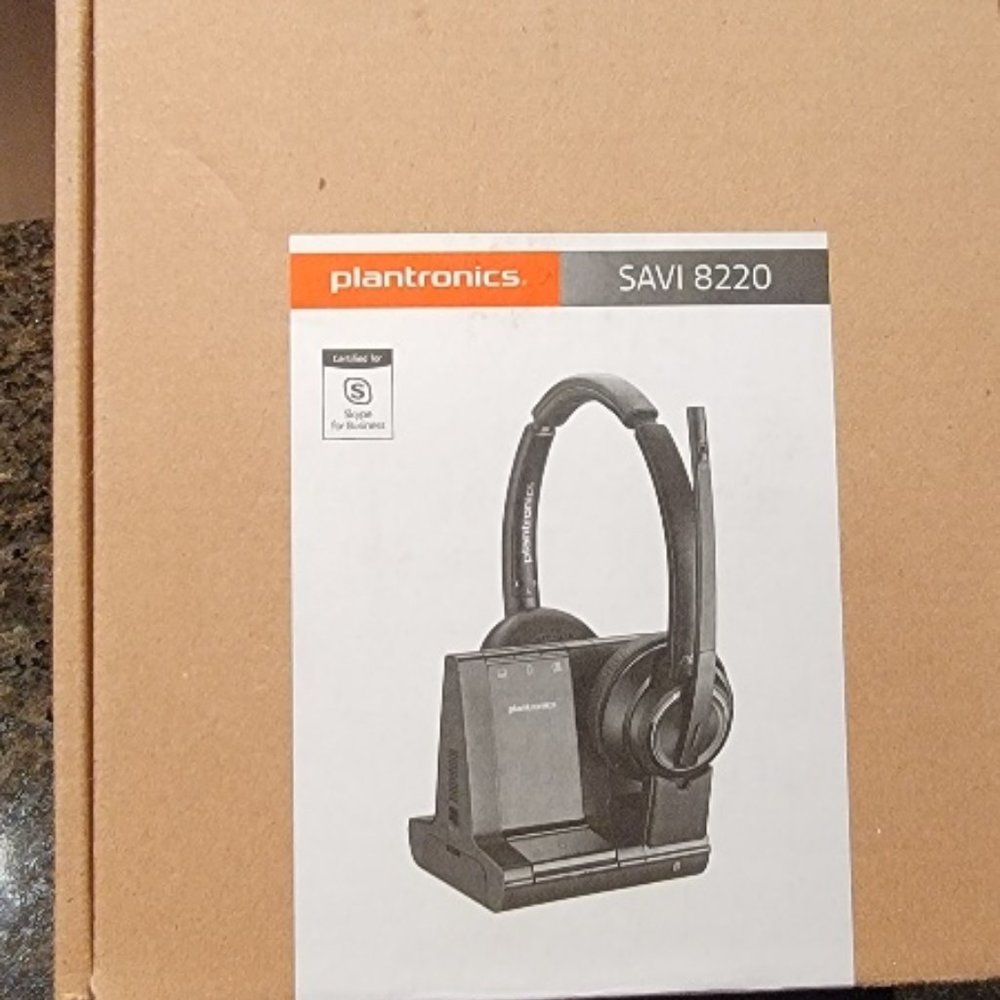 Plantronics Savi 8220-M Microsoft Stereo Wireless 3in1 Headset